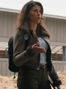 Tracker S2 Sofia Pernas Shearling Jacket look