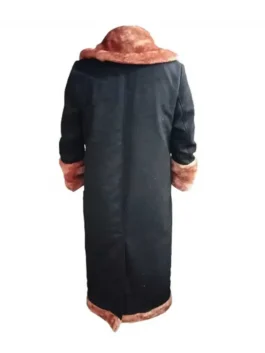 Candyman 2021 Anthony McCoy trench coat. This Anthony McCoy horror movie black coat is worn in the film's climax.