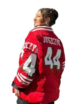 Kyle Juszczyk wife Super Bowl 2024 jacket. The viral custom design worn by Kristin Juszczyk in the stadium.