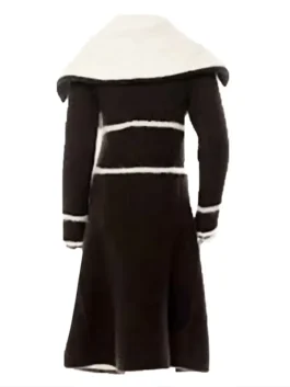 Back view of the unmistakable Cameron Diaz brown coat from The Holiday, featuring the wide white lapel and trim.