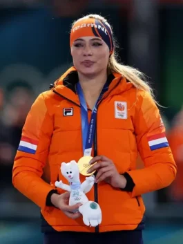 2026 Winter Games Netherlands team jacket Jutta Leerdam. A Dutch Olympic team puffer jacket 2026 featuring the Milano Cortina 2026 medal ribbon.