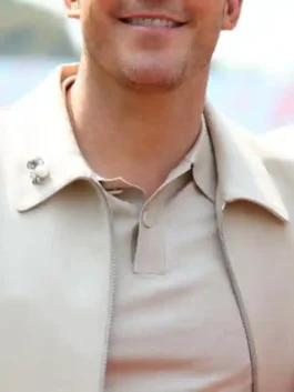 Japanese Grand Prix F1 Chris Pratt Jacket closeup in professional off white fabric with a luxury pointed collar.