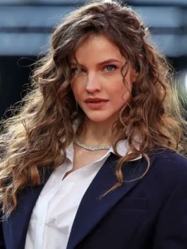 The Devil Wears Prada 2 Barbara Palvin Blazer in professional blue wool with a luxury lapel collar.