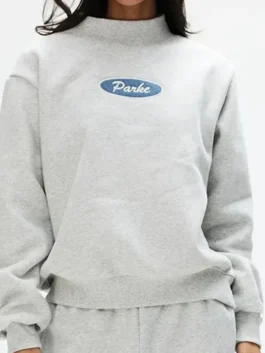 Parke Signature Patch Mockneck Sweatshirt crafted in soft grey fleece with a signature patch detail and polished everyday look.