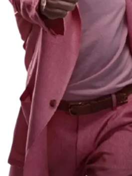 Street Fighter Andrew Schulz Wool Blazer as Dan Hibiki in bold pink wool with a lapel collar and a sharp theatrical Street Fighter character blazer silhouette.