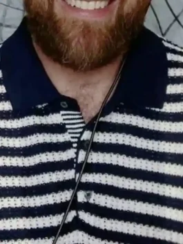 Travis Kelce Smart Casual Knit Striped Shirt in fresh white and blue knitted fabric with a shirt collar and a relaxed half sleeve smart casual everyday fit.
