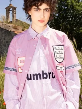 Umbro LC23 World Cup 2026 England Italia Shirt in bold cotton with a shirt collar, button closure and the iconic Umbro x LC23 England x Italia World Cup 2026 build.