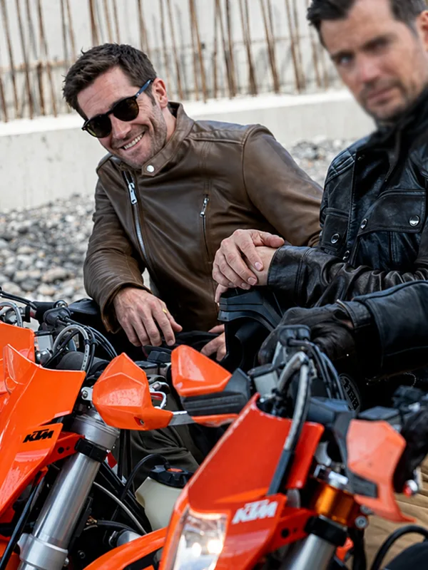 In The Grey Jake Gyllenhaal Leather Jacket View Look