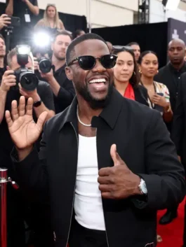 Fanatics Fest Kevin Hart Black Jacket Front Look