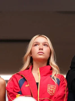 Front look of Harper Beckham Intra x Spain Jacket featuring a sleek silhouette and Spain-inspired athletic design